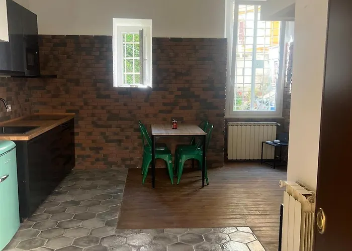 Апартаменты Cafe Re Di House